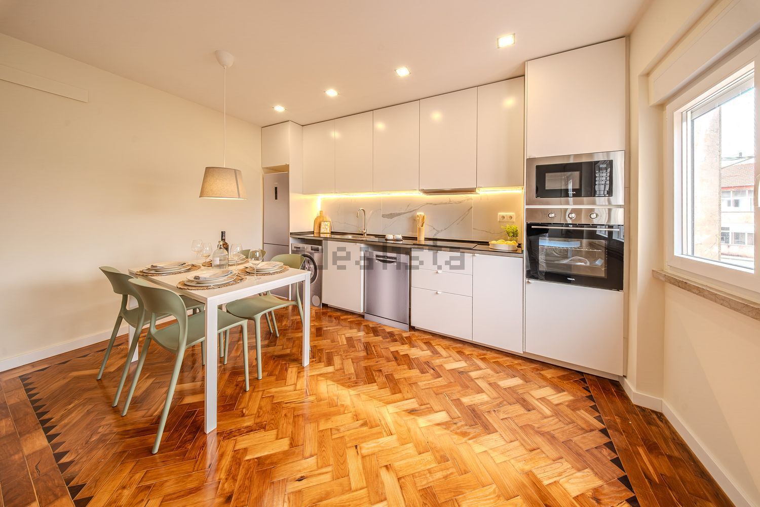 公寓 t2出售在Rua 1º de Dezembro - 厨房