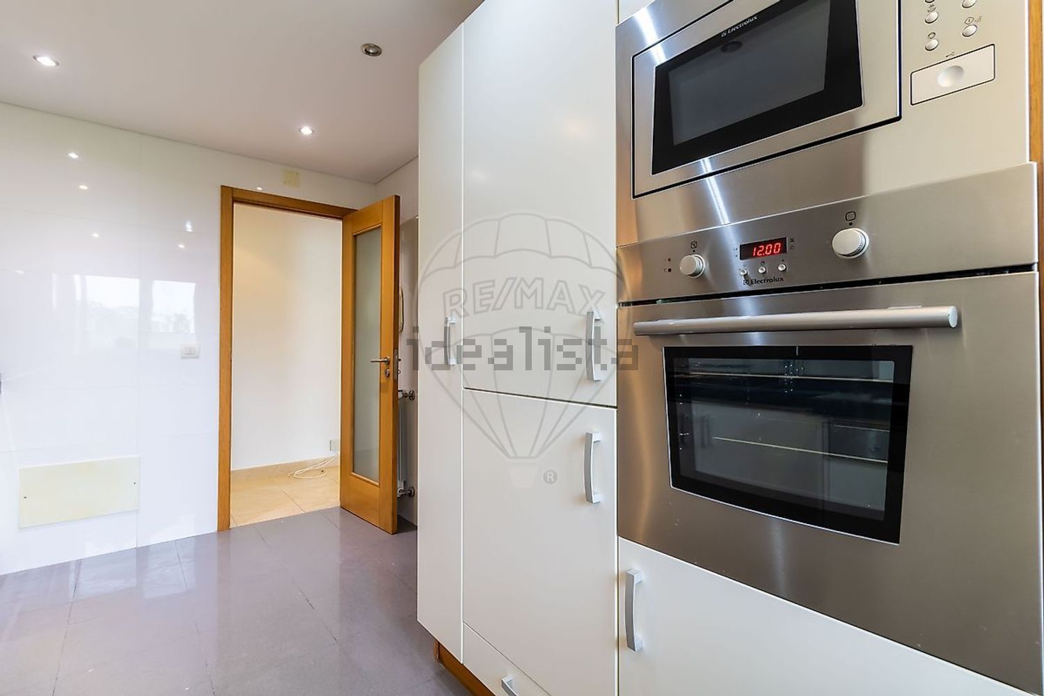 公寓 t2出售在Rua Doutor António Patrício Gouveia - 厨房