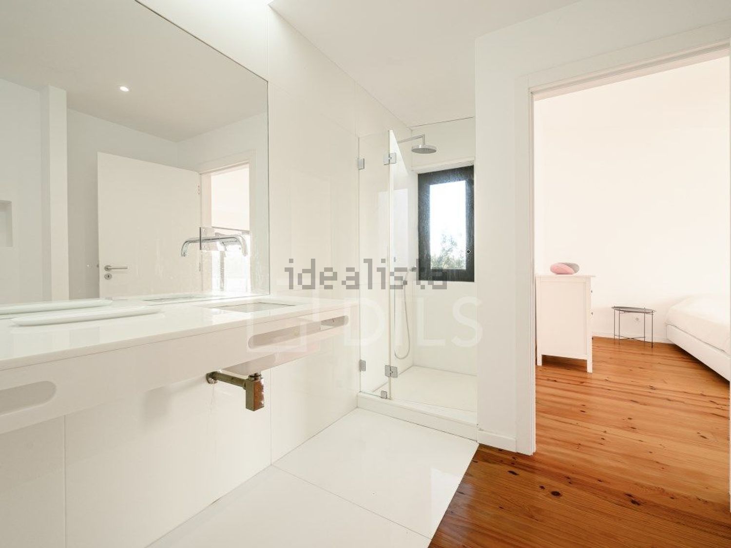 小楼房或独栋别墅出售在Rua do Pinhal - 卫生间