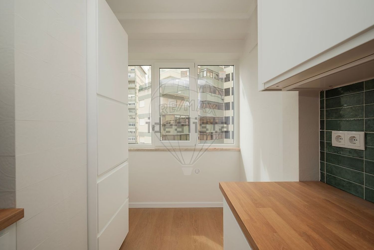 公寓 t2出售在Rua Luís Pastor de Macedo - 试衣间