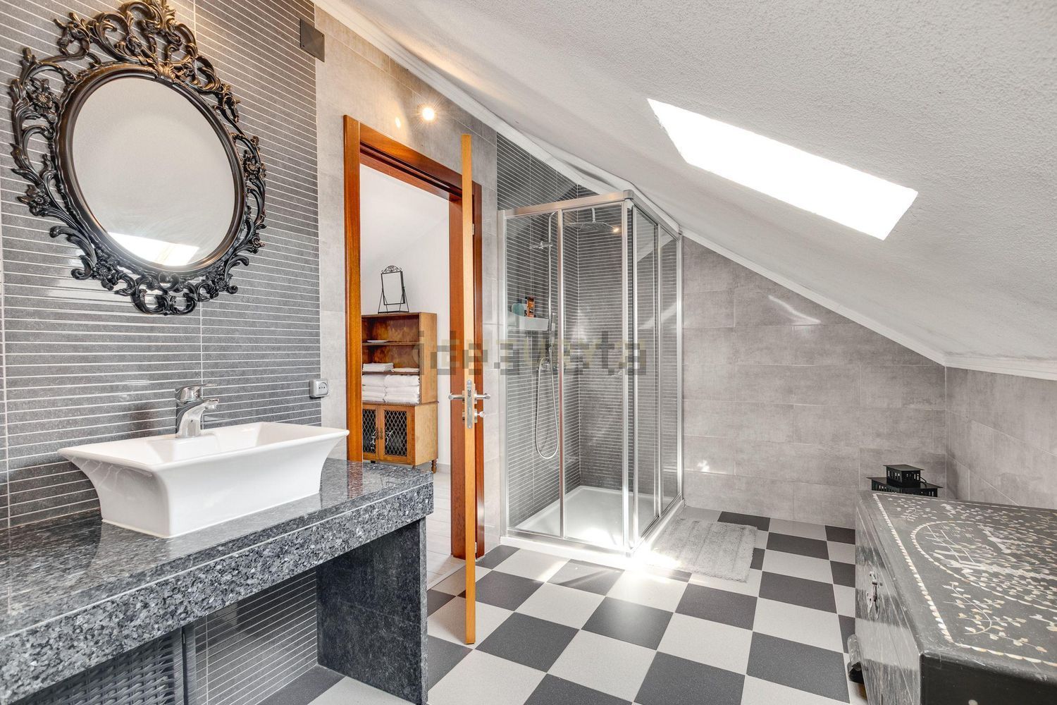 小楼房或独栋别墅出售在Rua São Valentim, 236 b - 照片