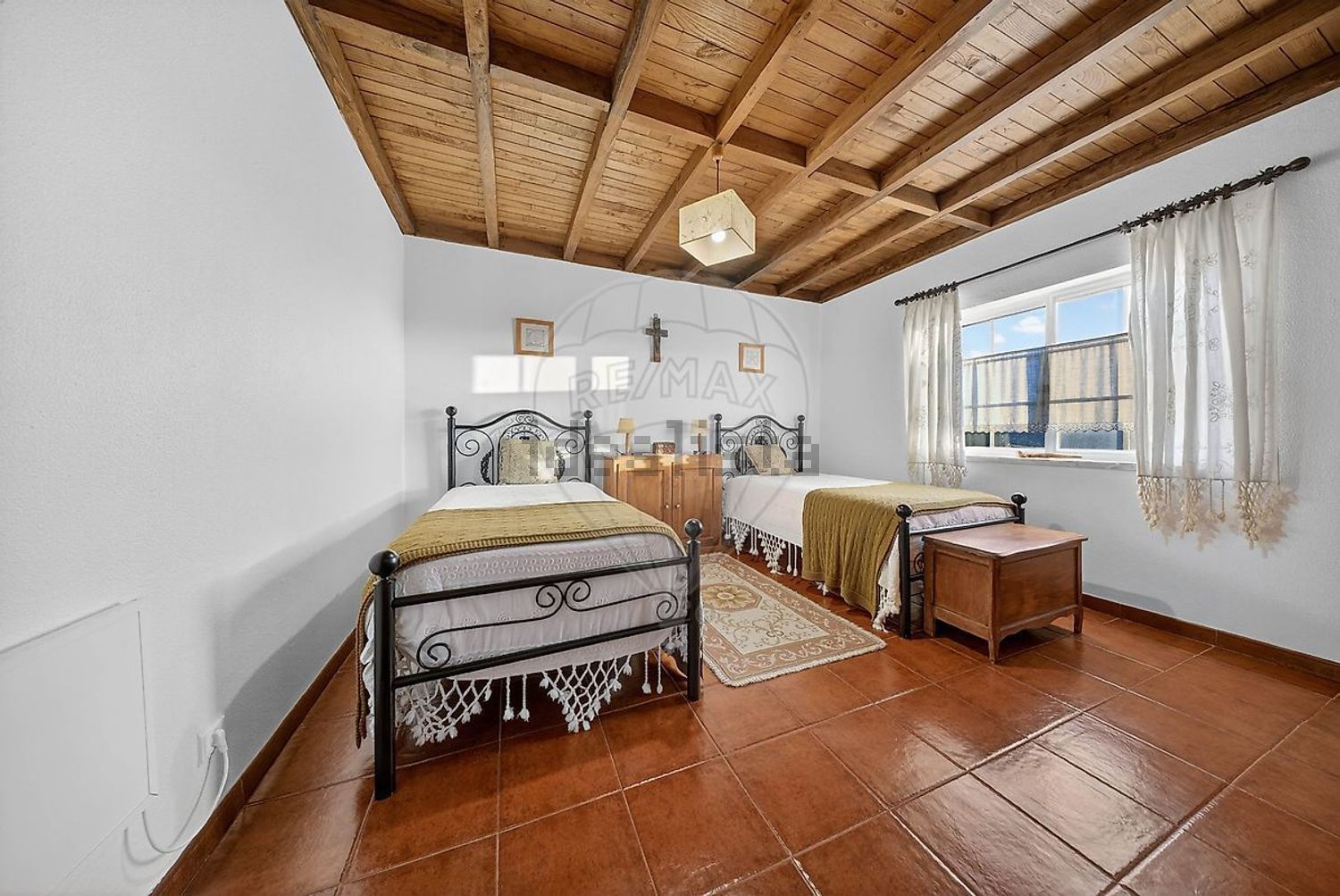 小楼房或独栋别墅出售在Rua Estreita - 卧室