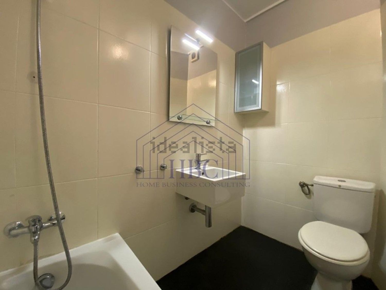 出租公寓 t1在Olivais - 卫生间