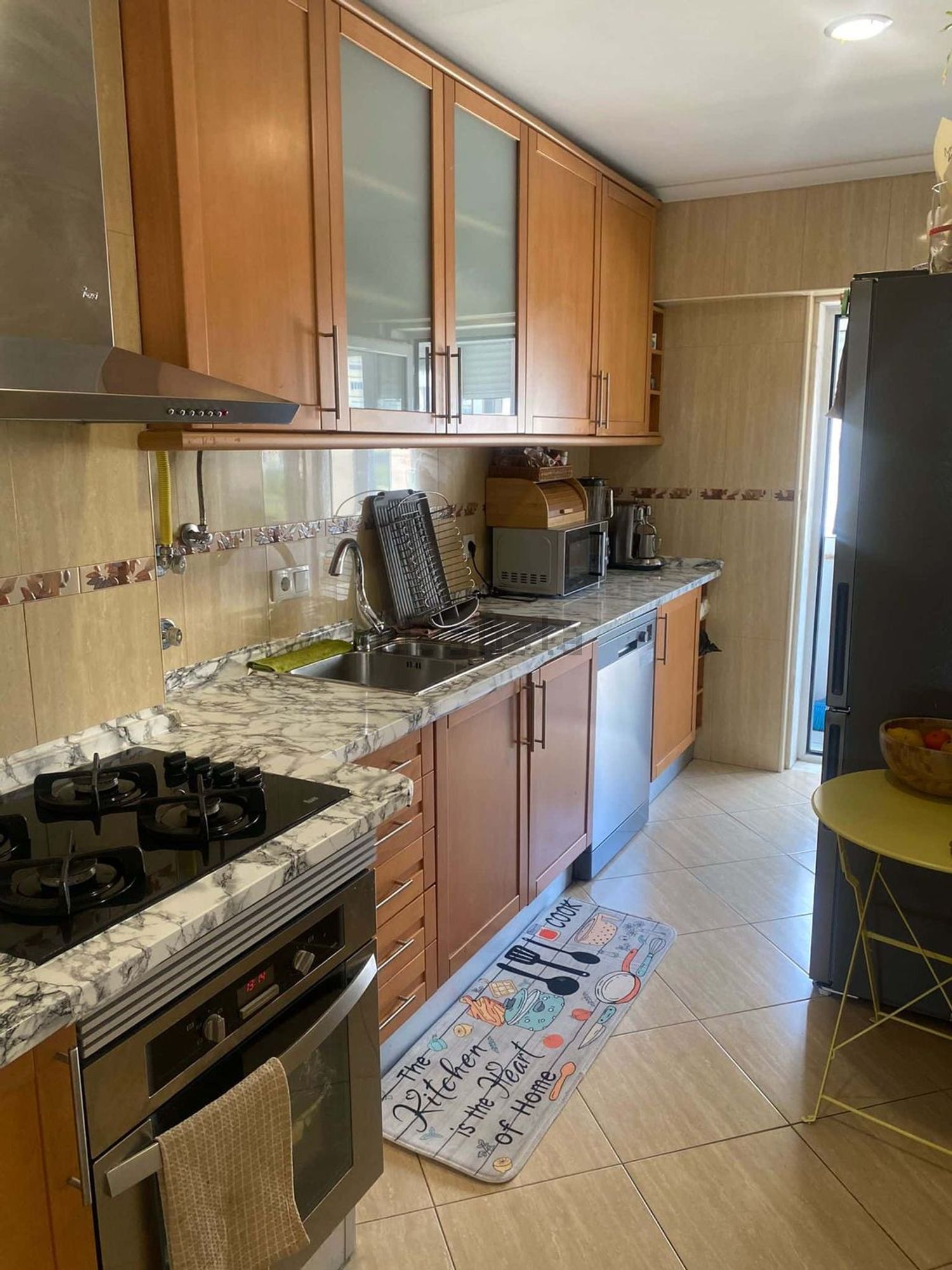 出租房间在Rua Almeida Garrett, 22 - 厨房