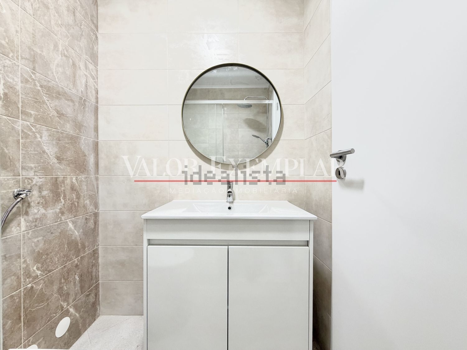 公寓 t2出售在Centro da Amadora - 卫生间