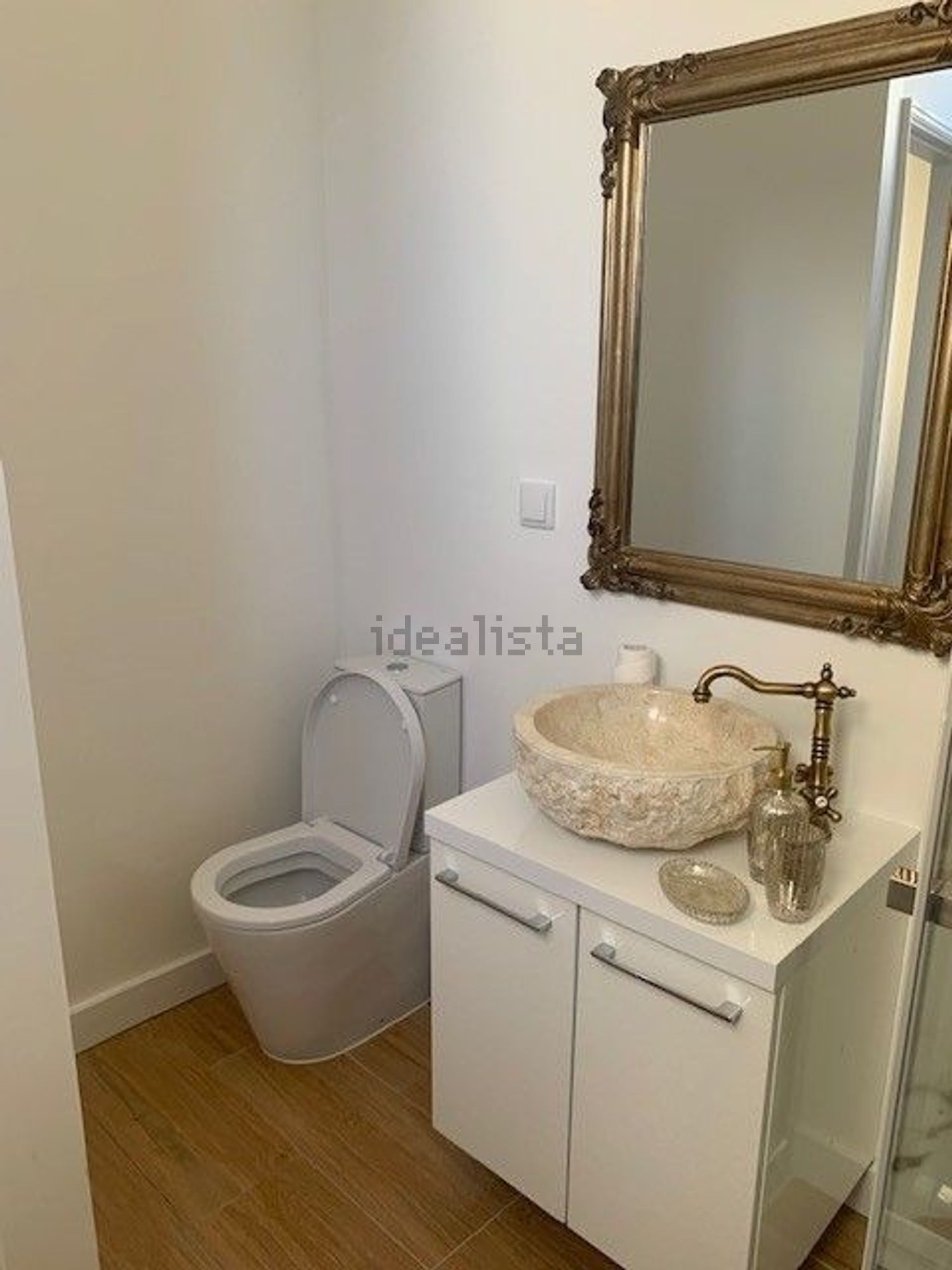 出租公寓 t1在Rua Pedro Dias, 9 - 卫生间