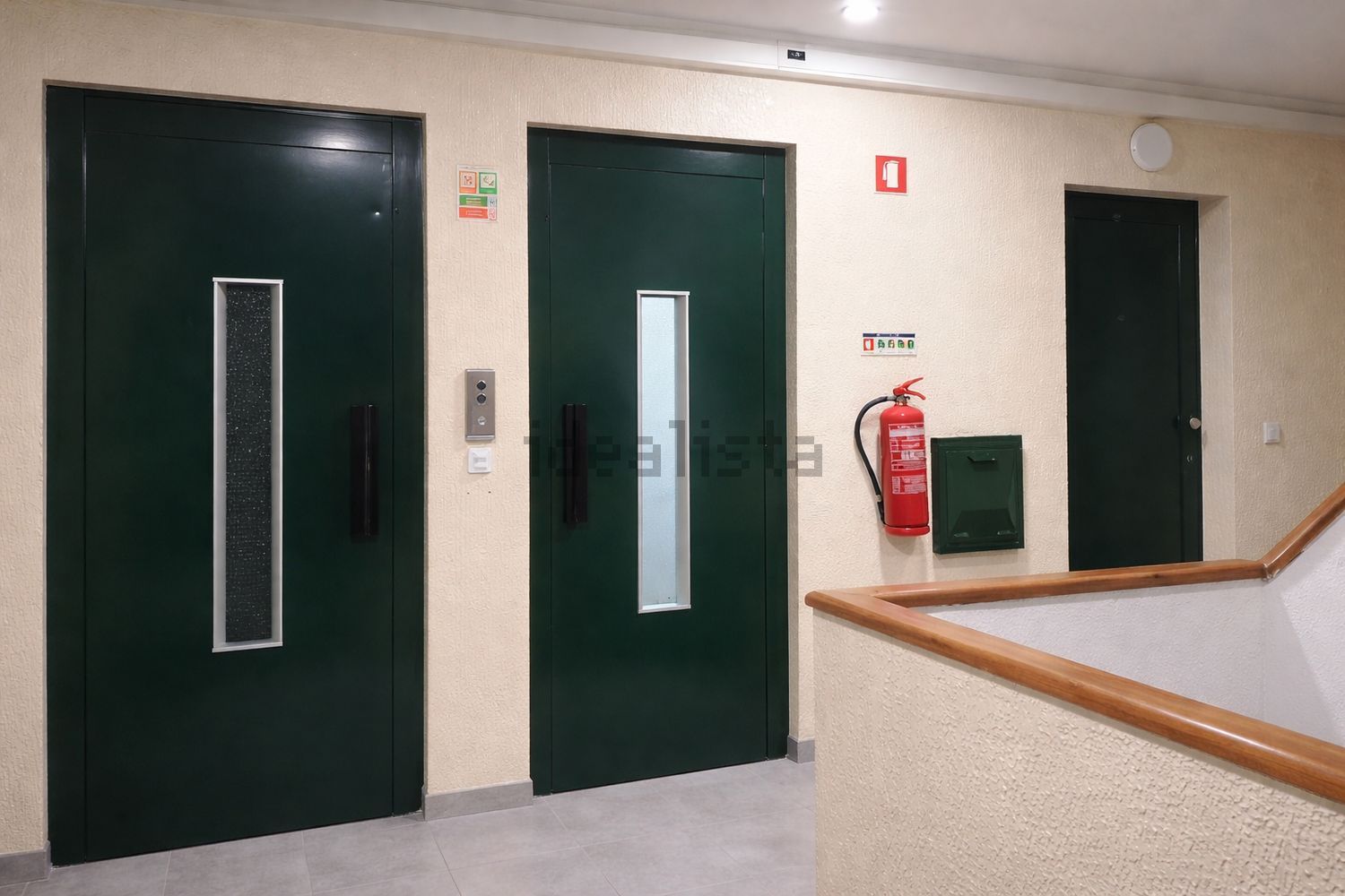 公寓 t1出售在Avenida Salgado Zenha, 8 - 电梯