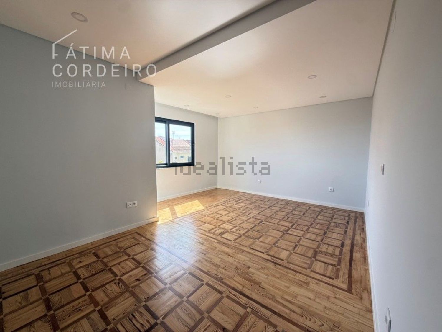 出租公寓 t2在Rua Capitão Leitão, 77 a - 居住