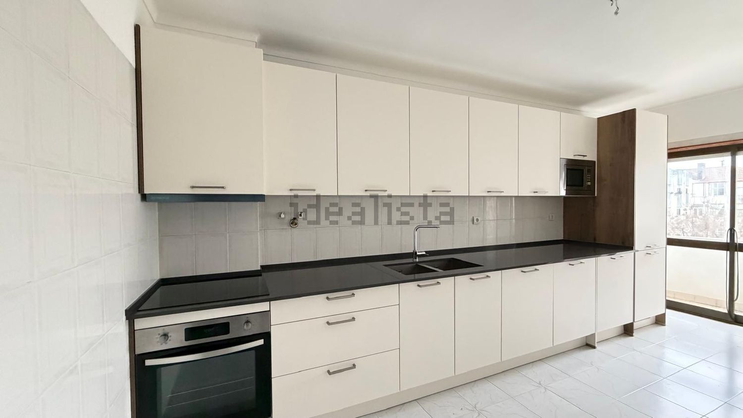 出租公寓 t3在Avenida General Humberto Delgado, 1 Lote - 厨房