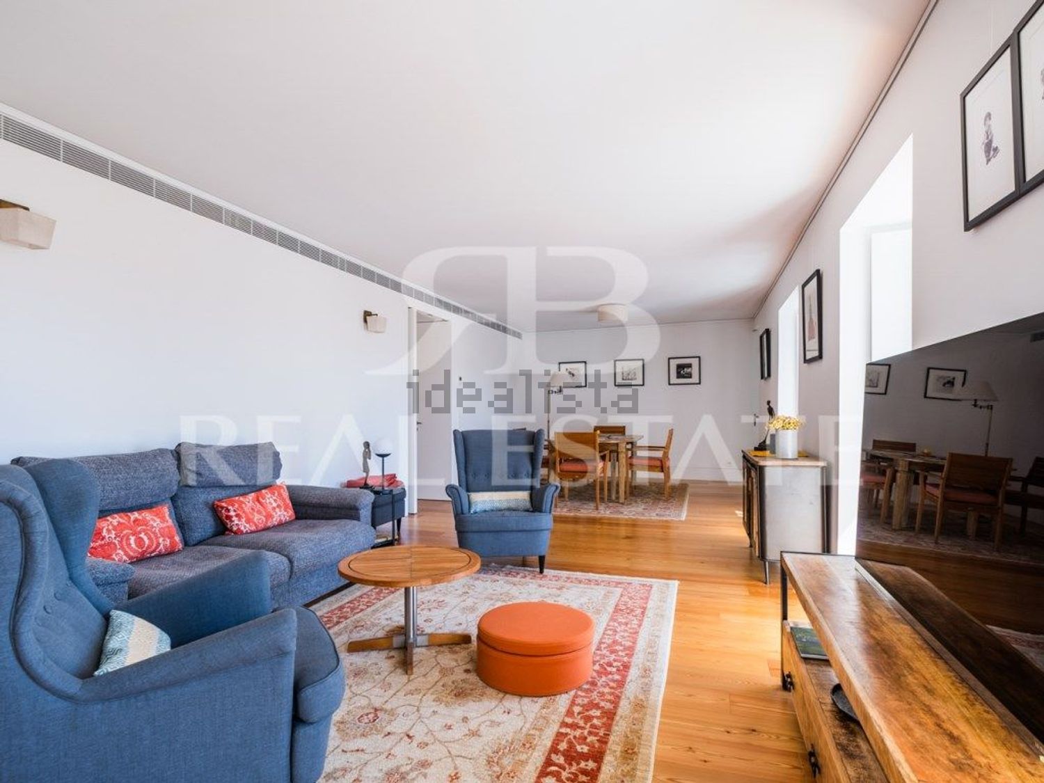 公寓 t3出售在Rua António Maria Cardoso, 11 - 客厅