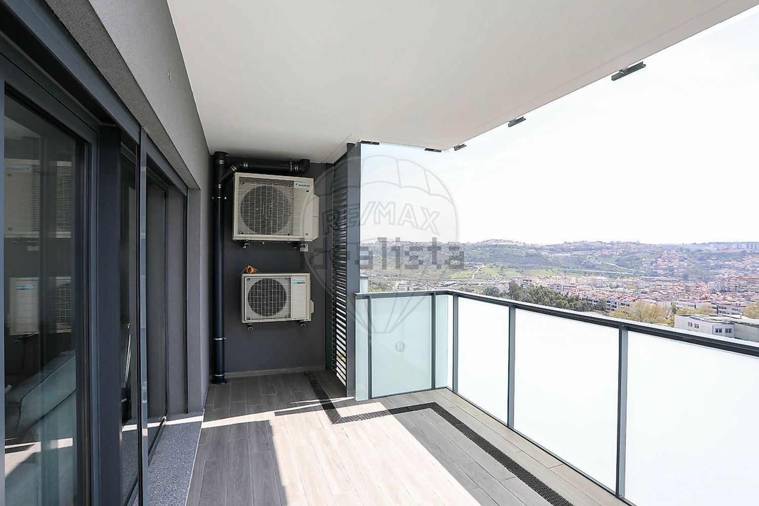 公寓 t3出售在Travessa Ivone Silva - 阳台