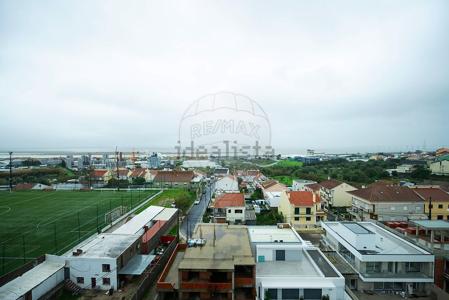 公寓 t3出售在Rua João Nunes Resende - 视线