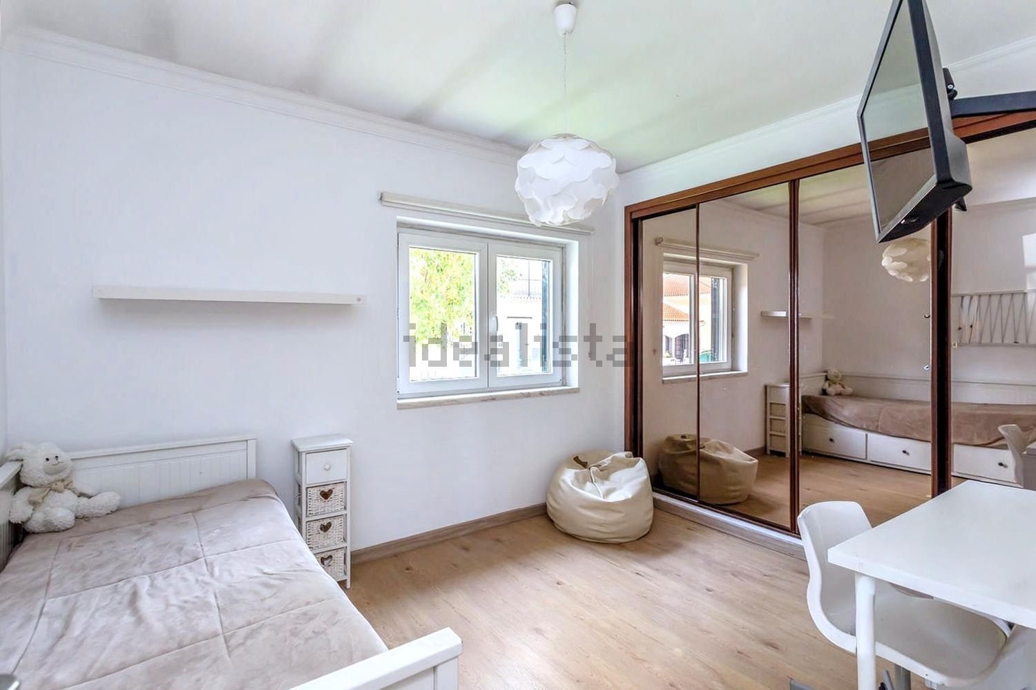 小楼房或独栋别墅出售在Rua dos Pintassilgos, 3 - 卧室