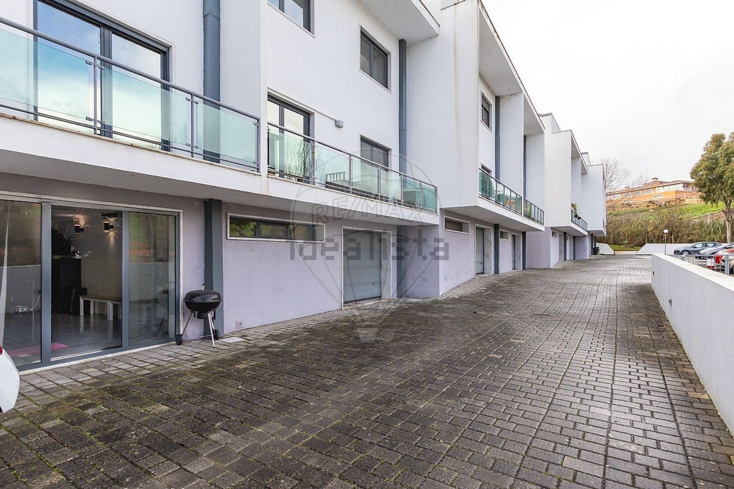 小楼房或独栋别墅出售在Rua Forças Armadas - 视线