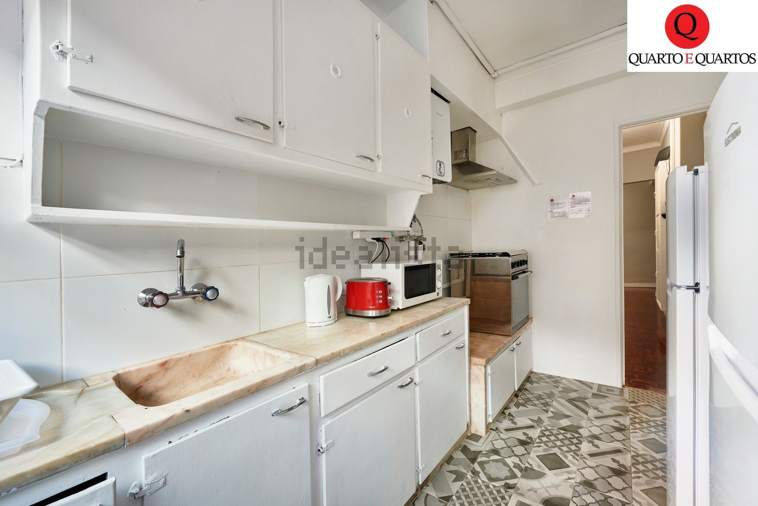 出租房间在Rua Abel Botelho - 厨房