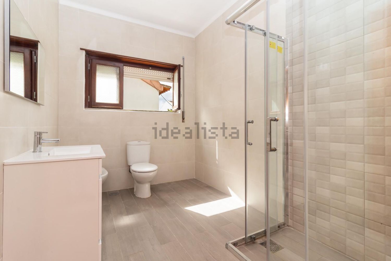 出租小楼房或独栋别墅在Rua Alexandre Cardoso, 28 - 卫生间