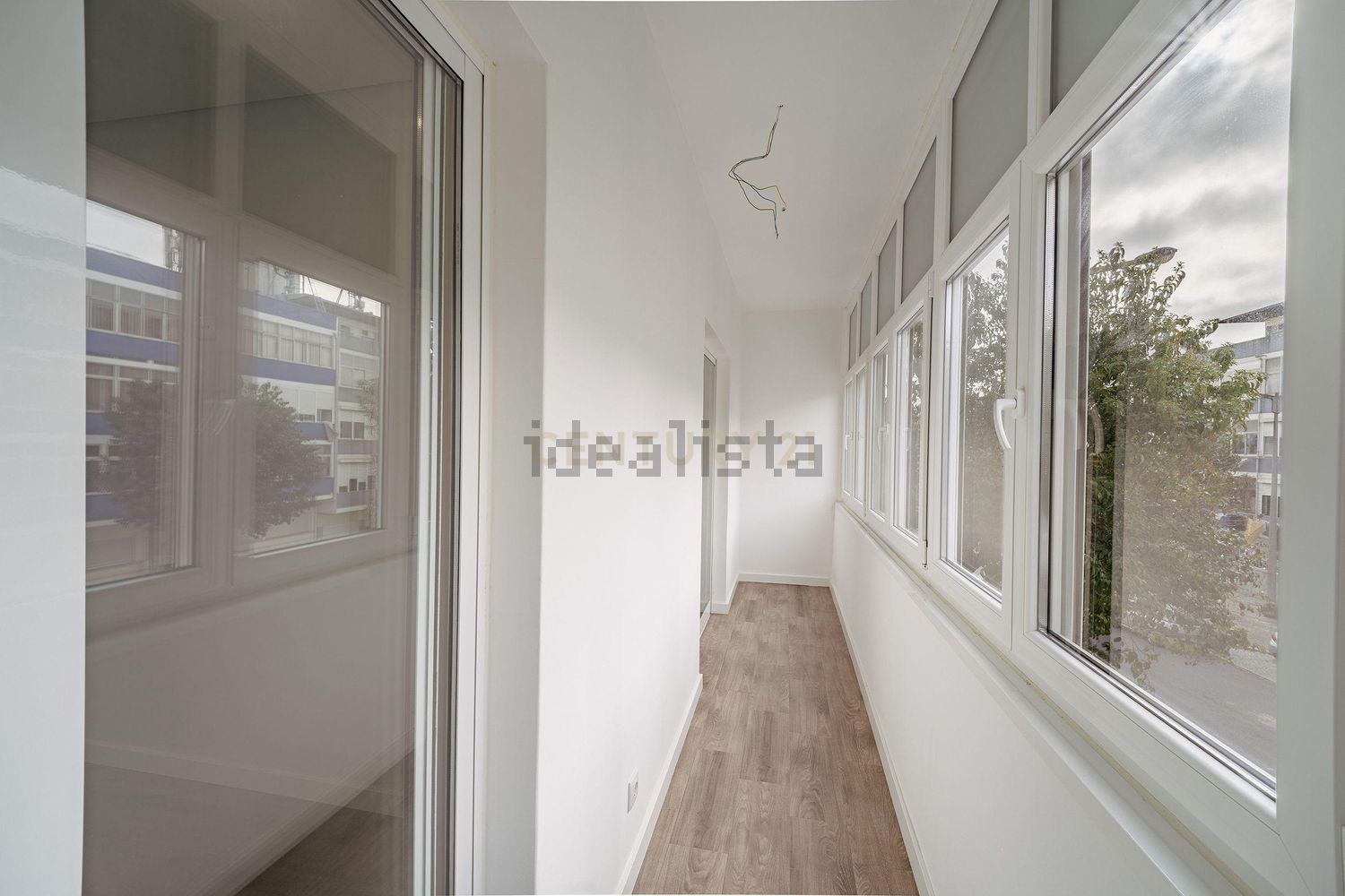 公寓 t2出售在Rua Luís António Verney, 27 - 过道