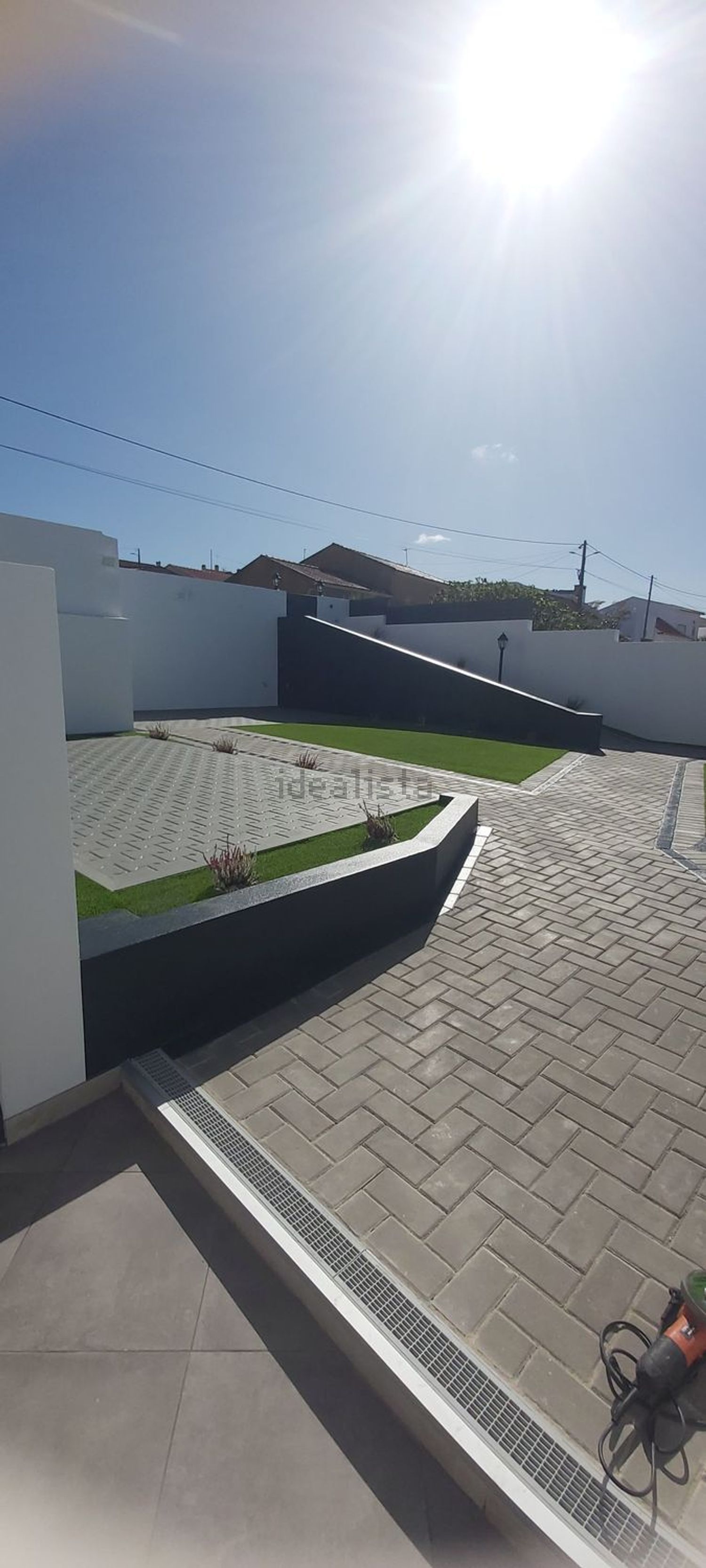 出租小楼房在Rua da Palmeira, 1 - 院子