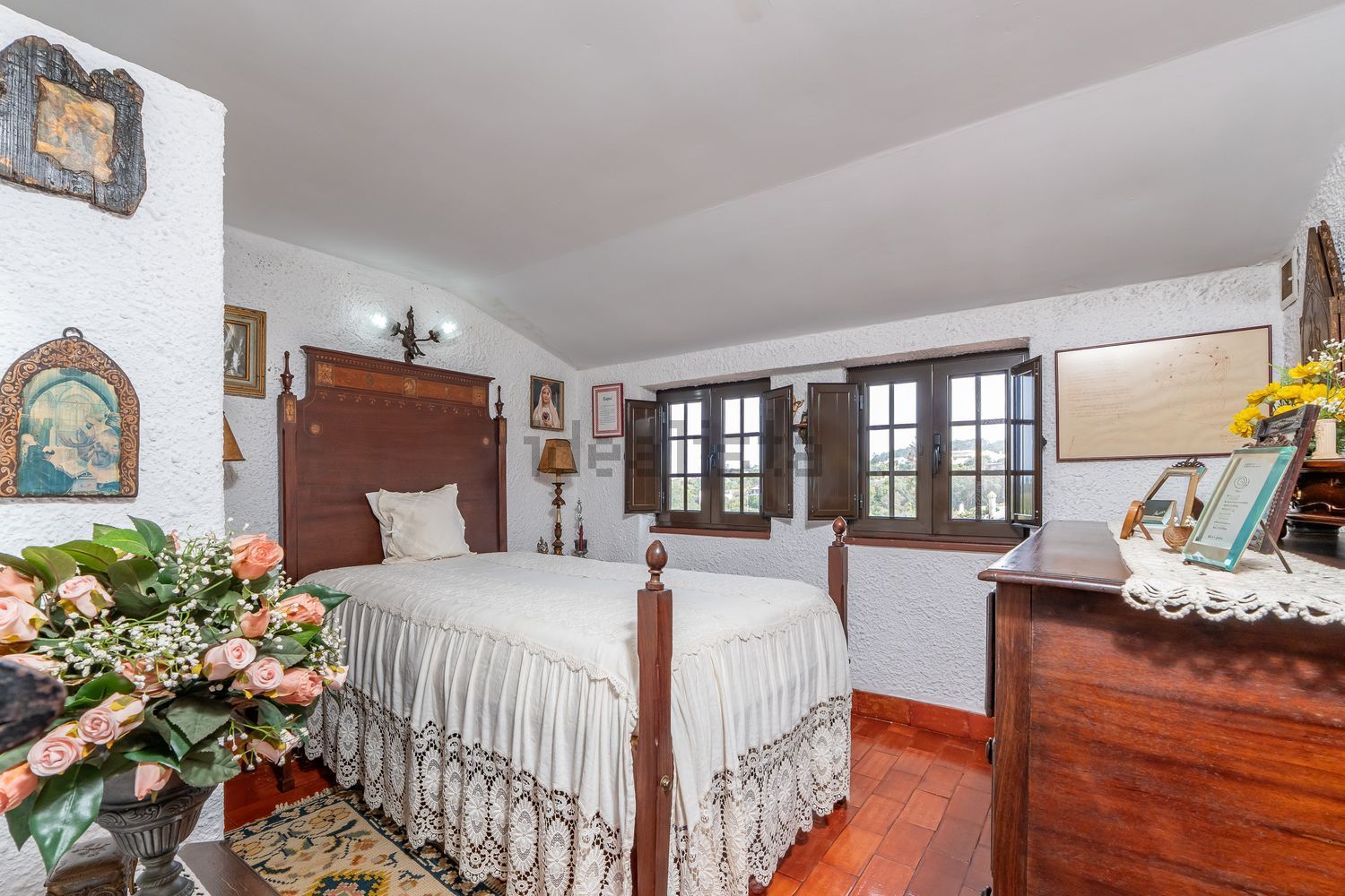 小楼房或独栋别墅出售在Rua Pintor Manuel da Silva - 卧室