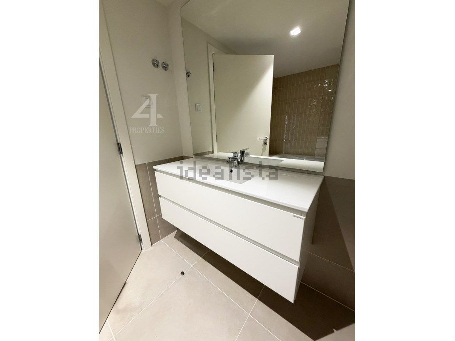 公寓 t1出售在Rua Pablo Neruda, 4 - 卫生间