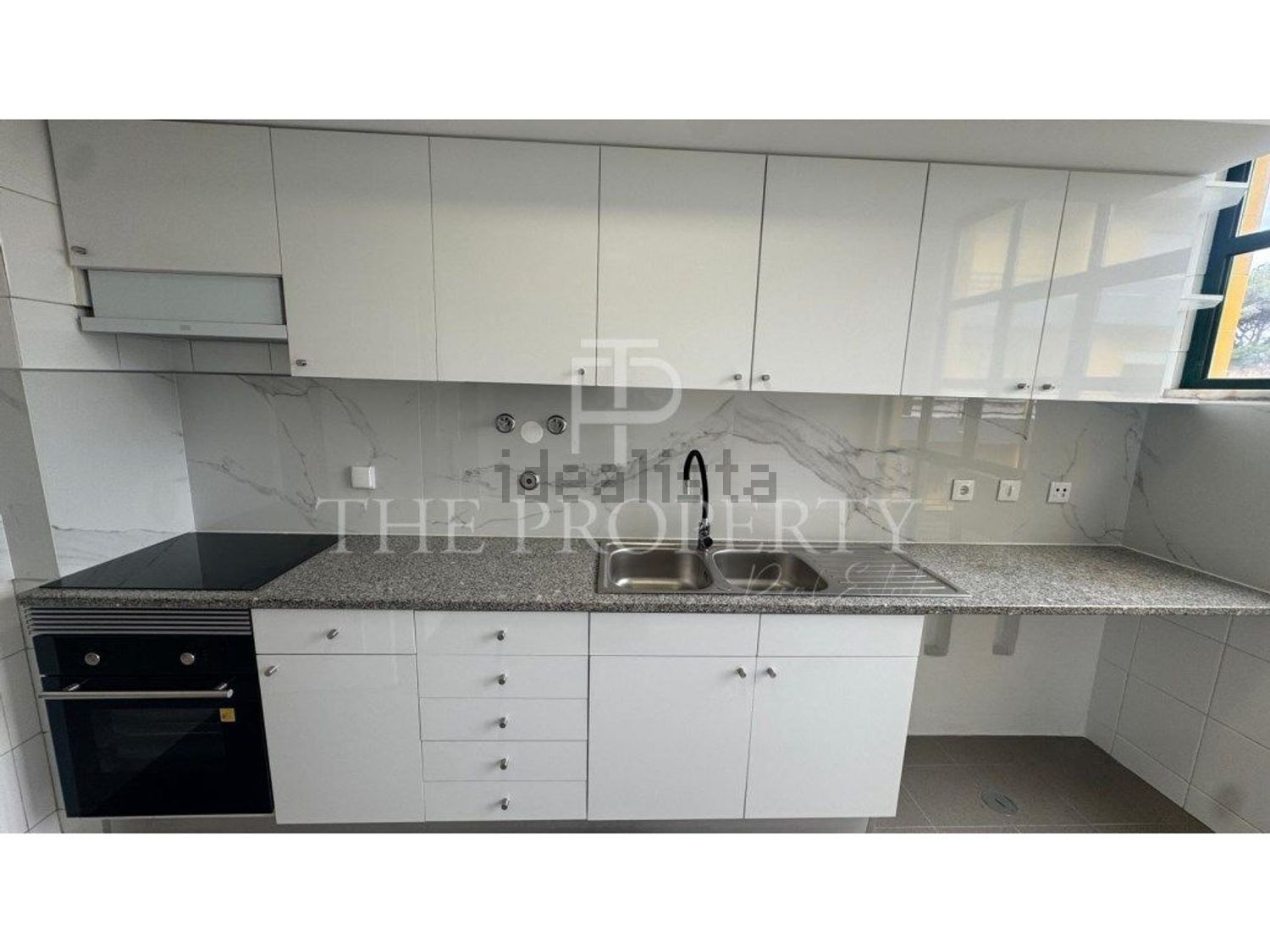 公寓 t3出售在Avenida Arsenal do Alfeite - 厨房