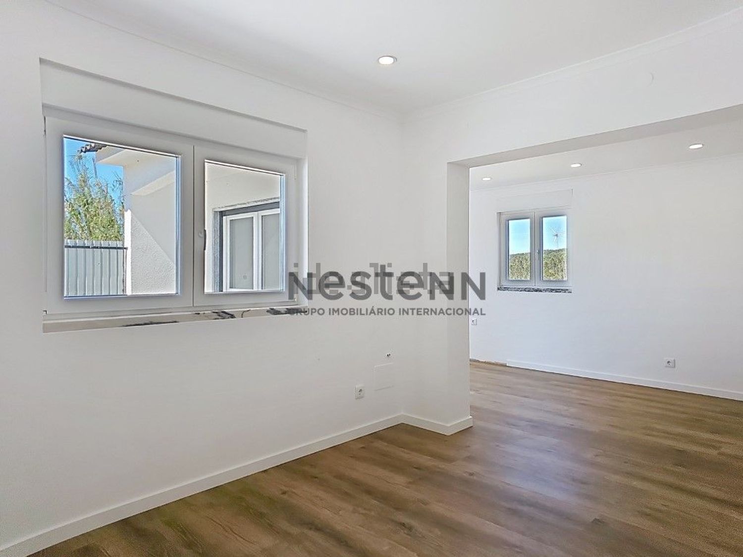 小楼房或独栋别墅出售在Rua do Forno s/n - 居住