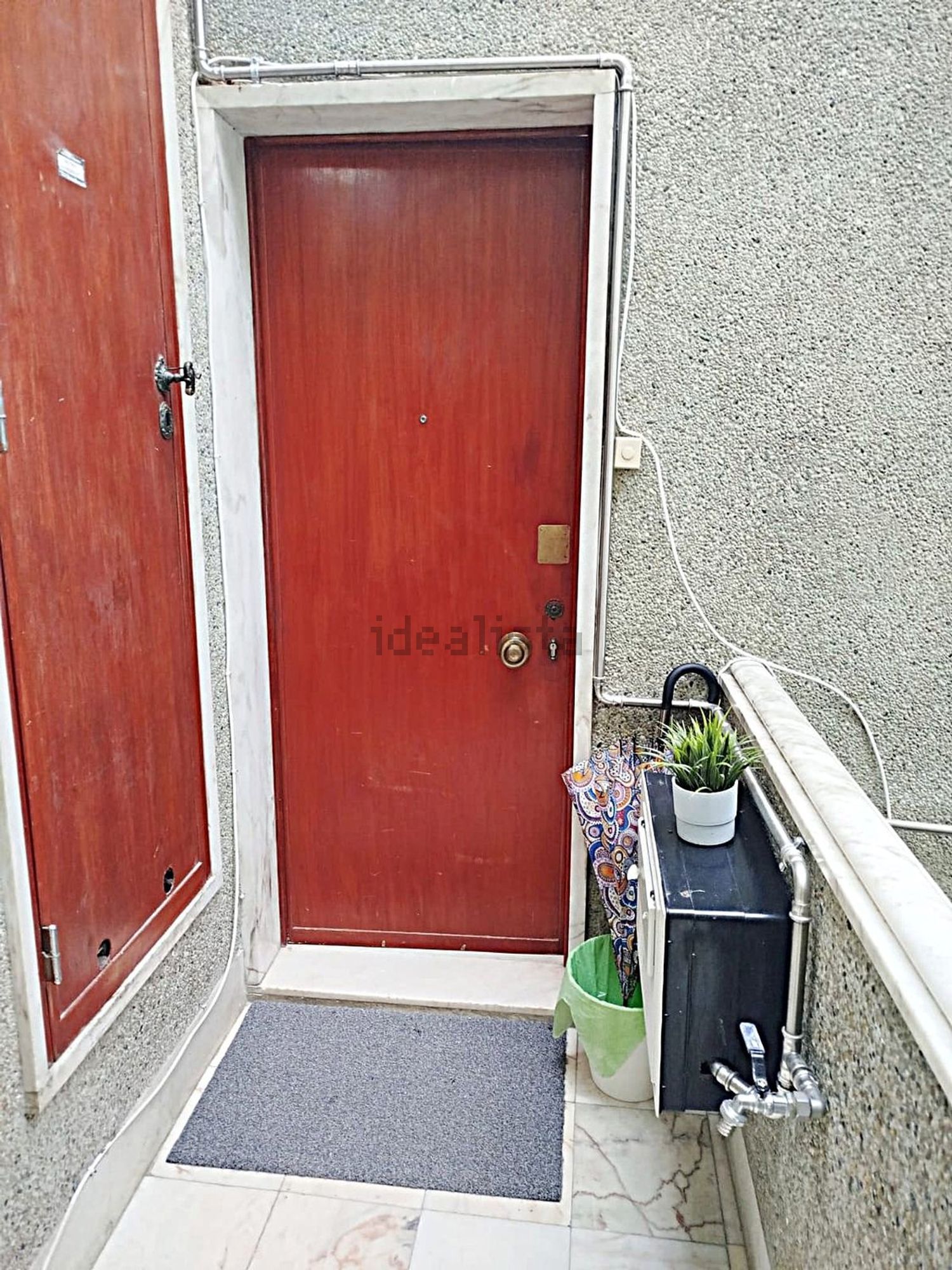 出租t0（单人公寓）在Rua Coronel Ferreira do Amaral, 9 - 楼梯