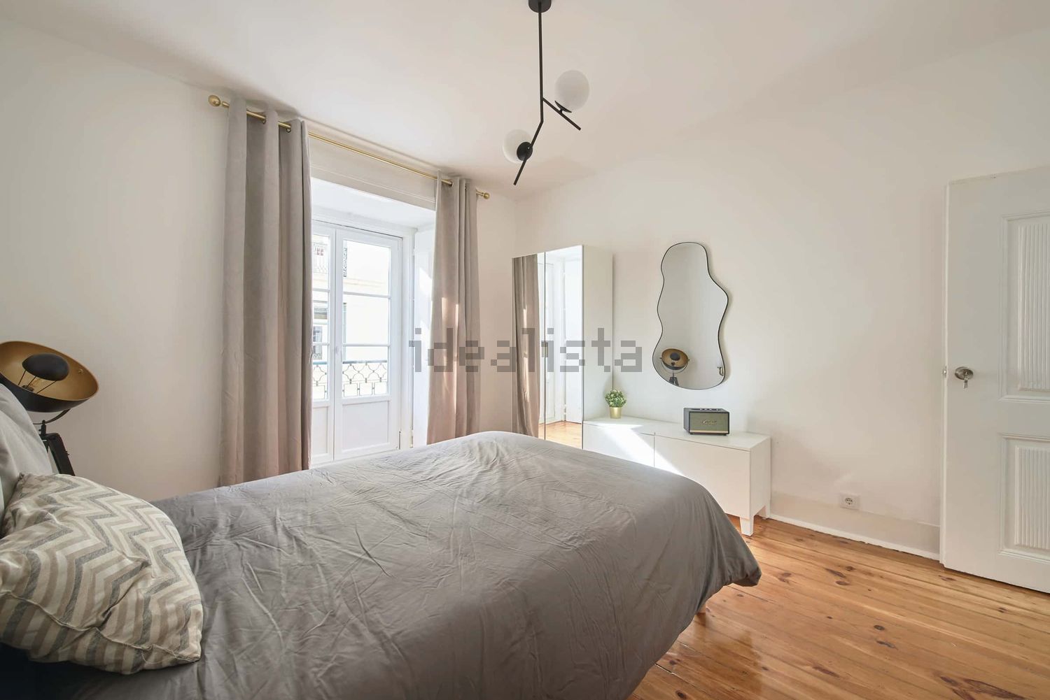 出租房间在Rua Nova da Trindade, 22 - 卧室