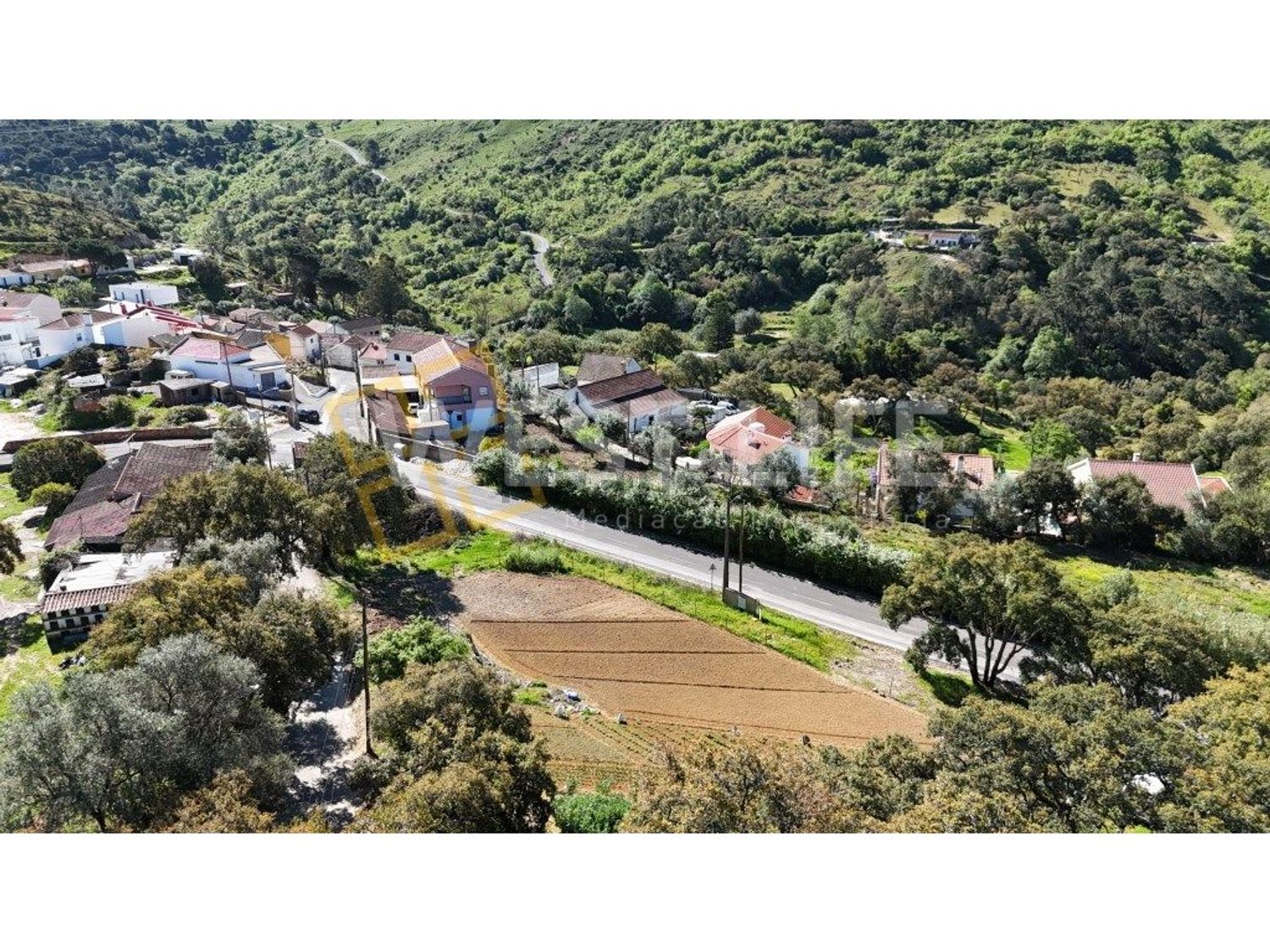 小楼房或独栋别墅出售在Avenida Catarina Eufémia - 照片