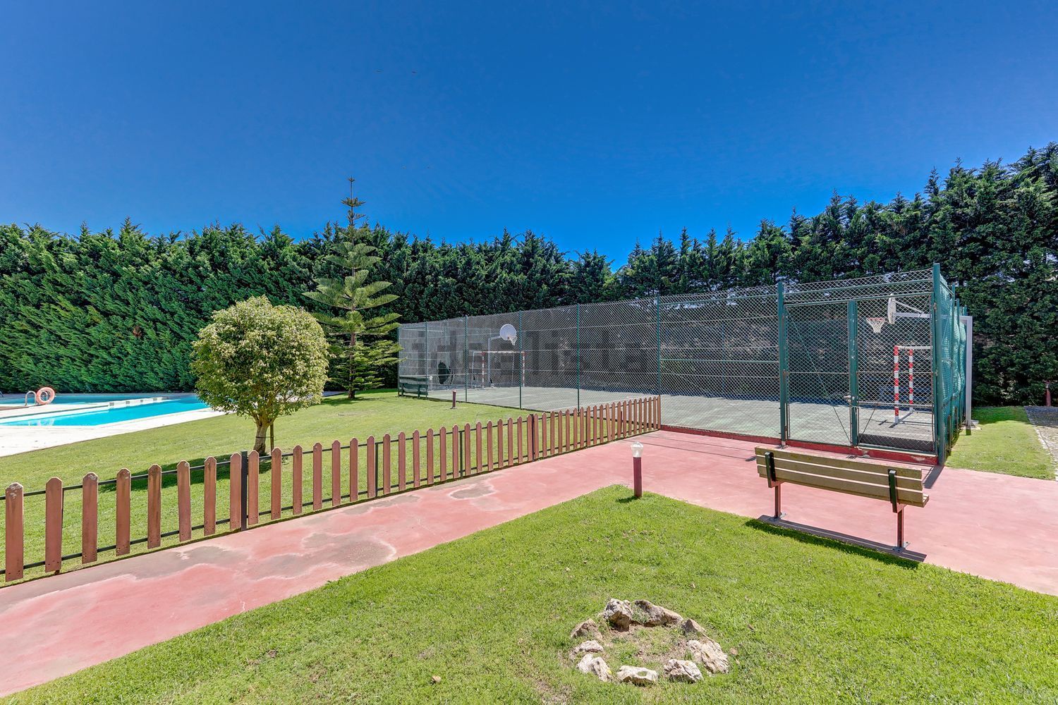 公寓 t4出售在Rua Mato das Cruzadas - 花园