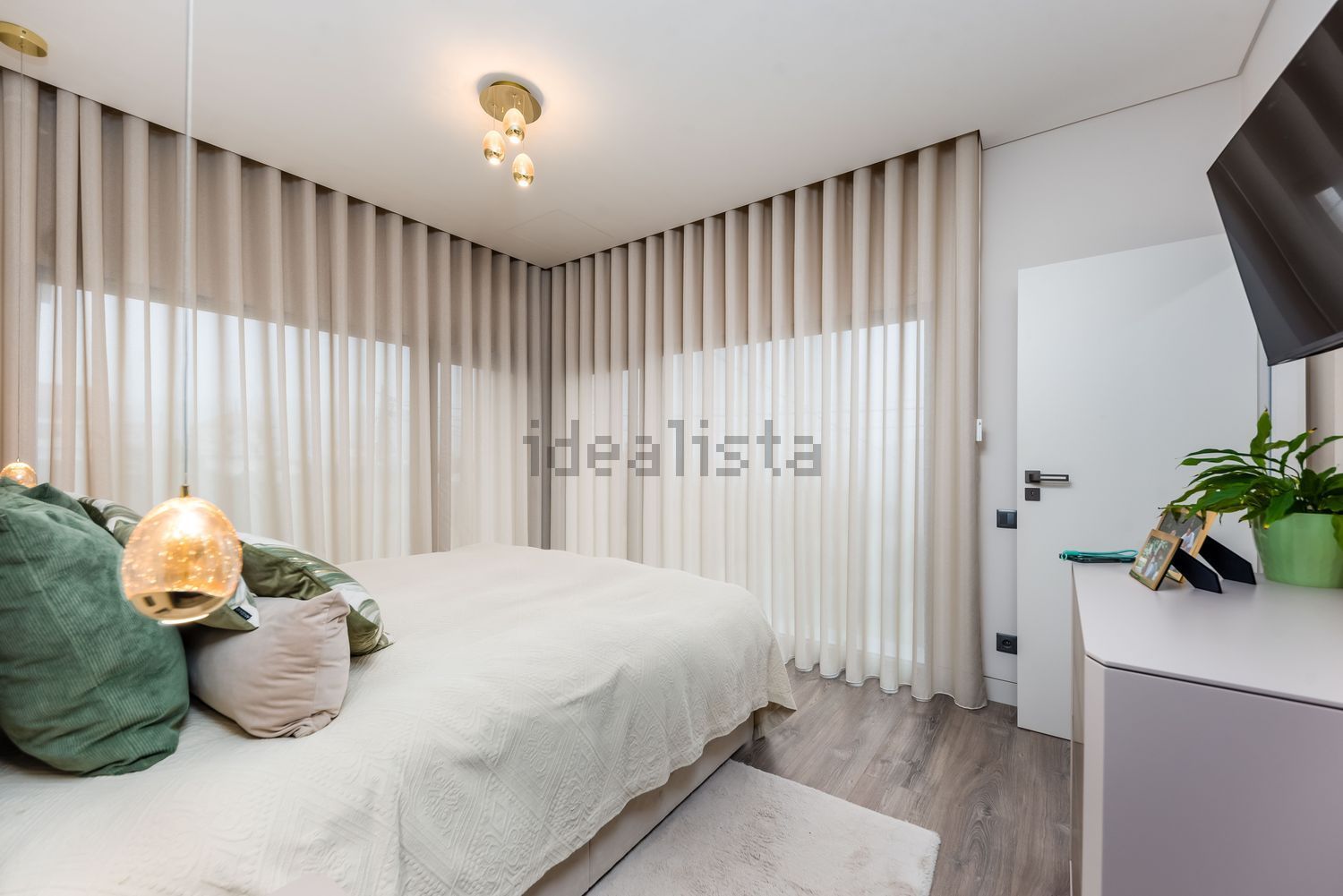 双拼别墅出售在Ramada e Caneças - 卧室