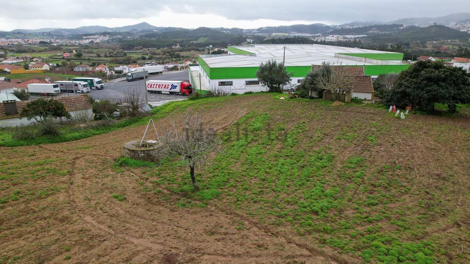 小楼房或独栋别墅出售在Rua Carreira da Corsa, 28 - 花园