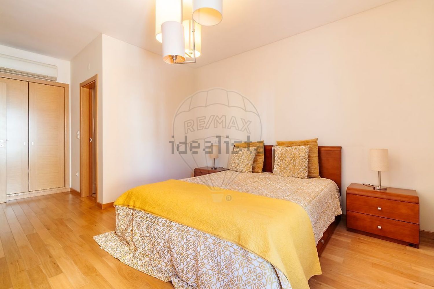 出租公寓 t2在Estrada São Bartolomeu - 卧室