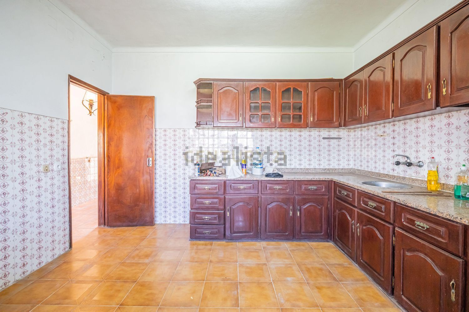 小楼房或独栋别墅出售在Rua General Humberto Delgado, 6 - 厨房