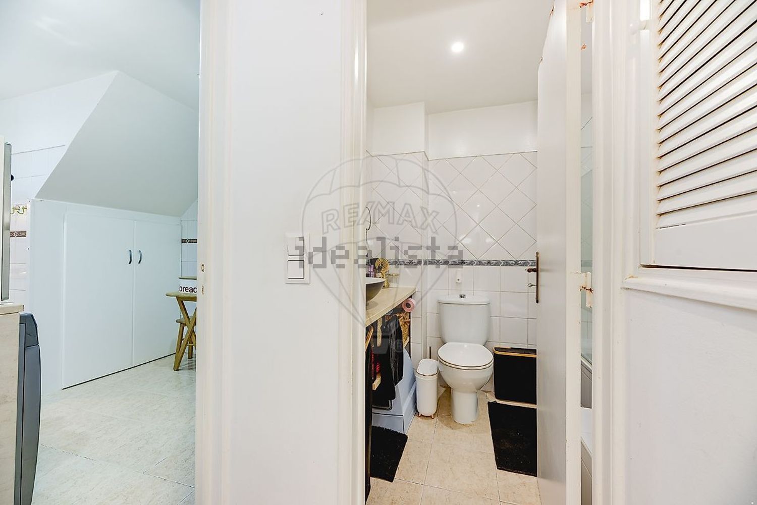 公寓 t2出售在Rua de Santa Marinha - 卫生间