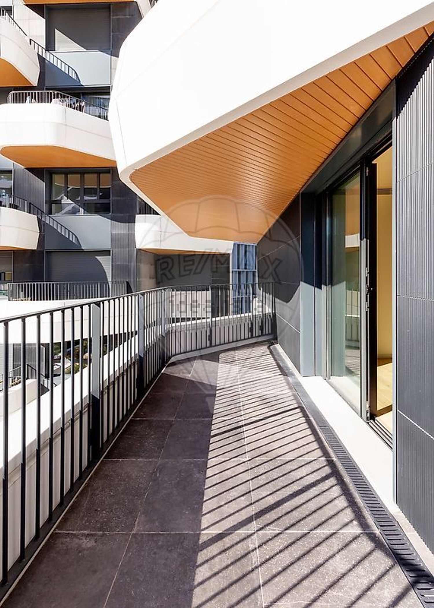 出租公寓 t2在Avenida Fernando Pessoa - 阳台