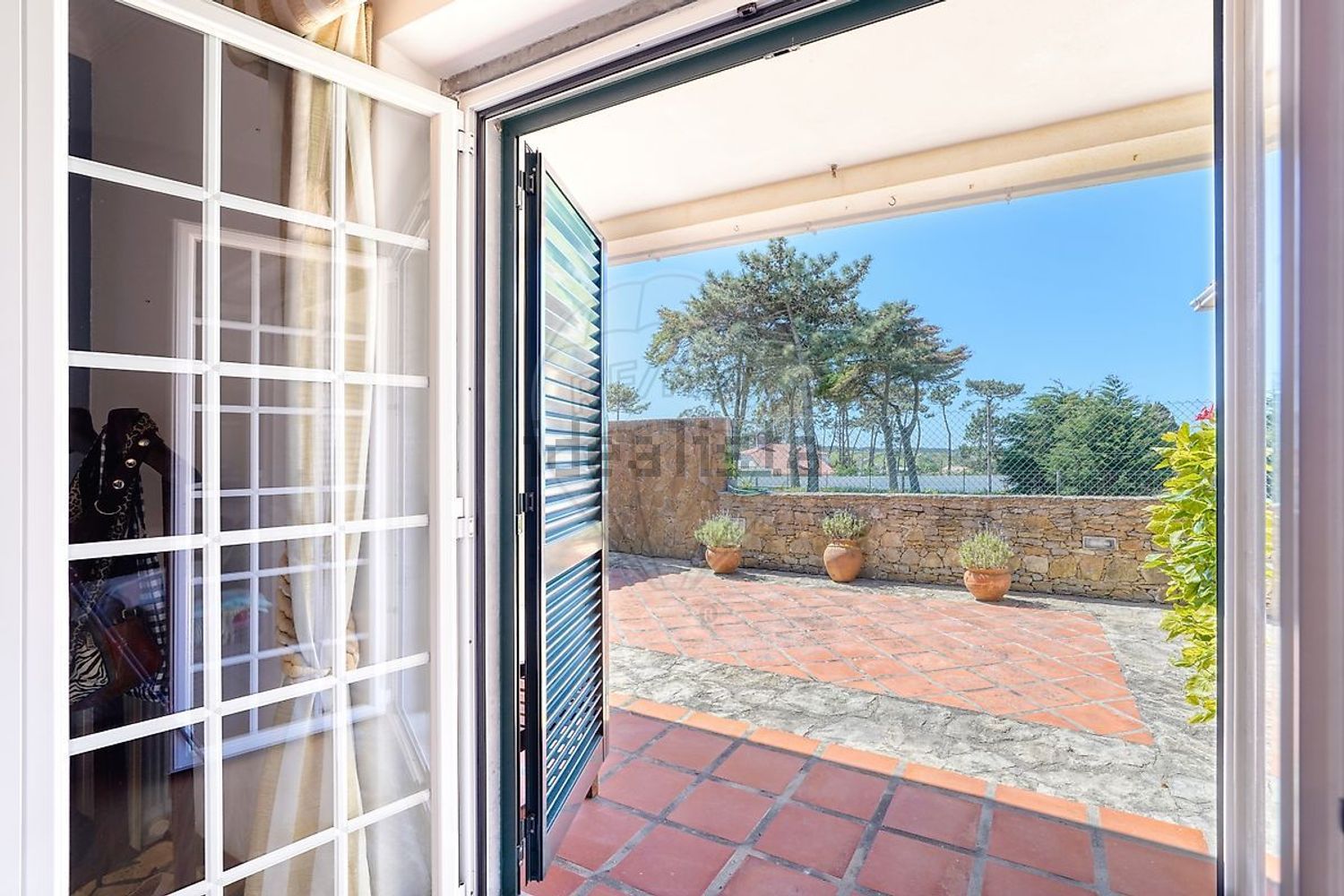 小楼房或独栋别墅出售在São João das Lampas e Terrugem - 阳台