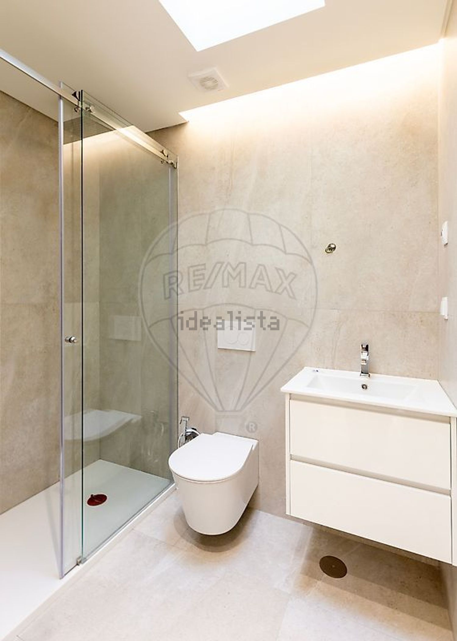 小楼房或独栋别墅出售在Rua Douro - 卫生间