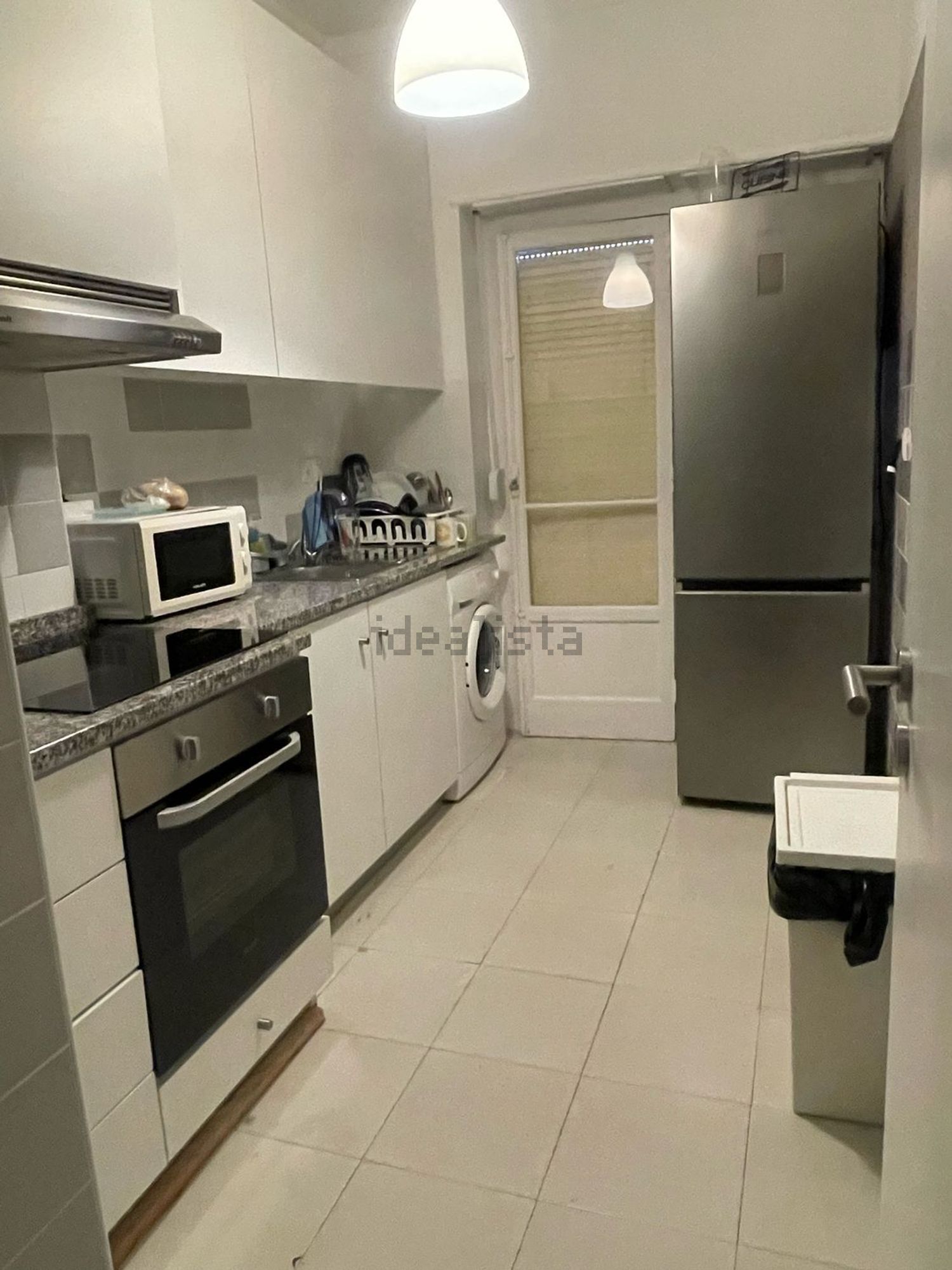 出租房间在Rua Comandante Augusto Castilho, 12 - 厨房