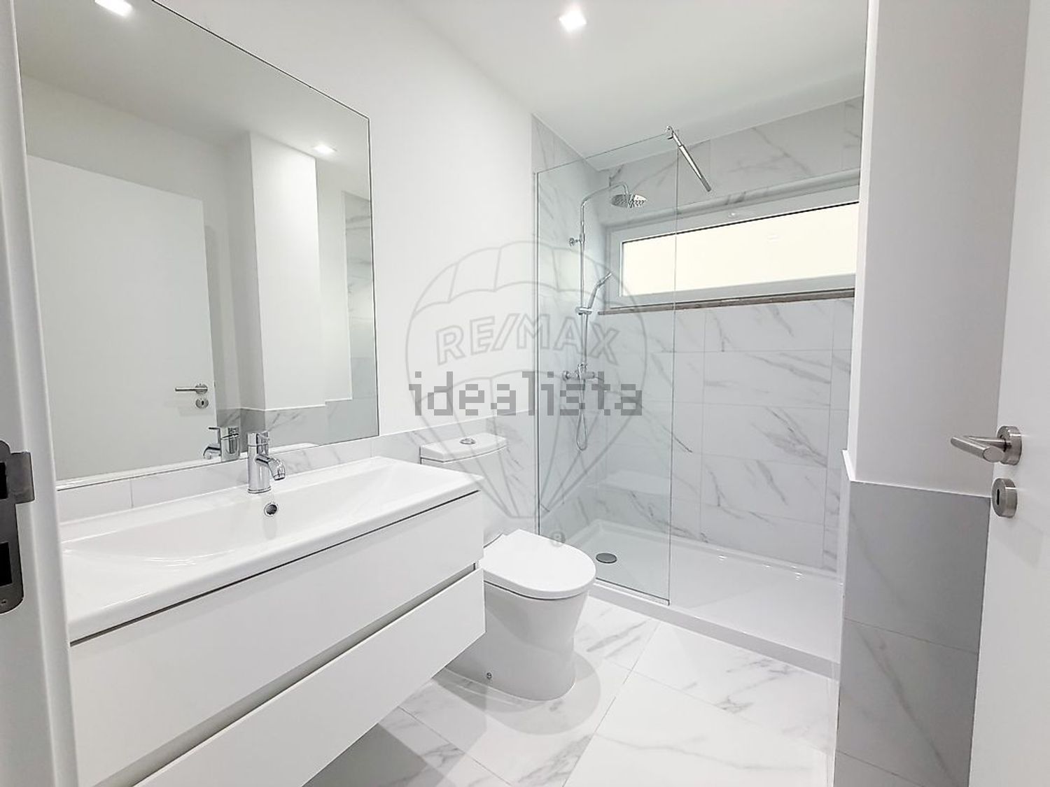 出租公寓 t3在Rua Jose Anastácio da Cunha - 卫生间