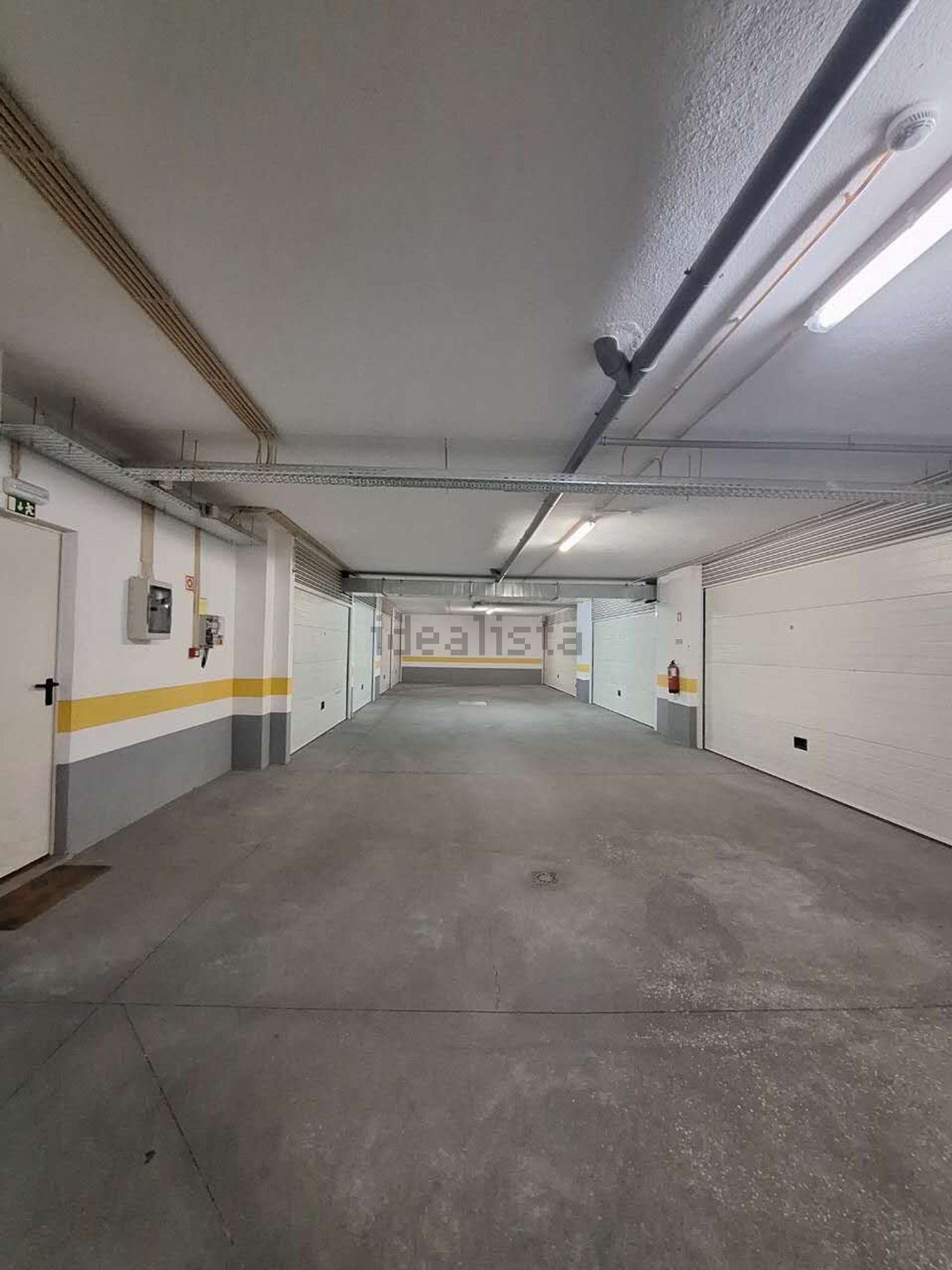 公寓 t3出售在Avenida Capitão Salgueiro Maia - 停车位