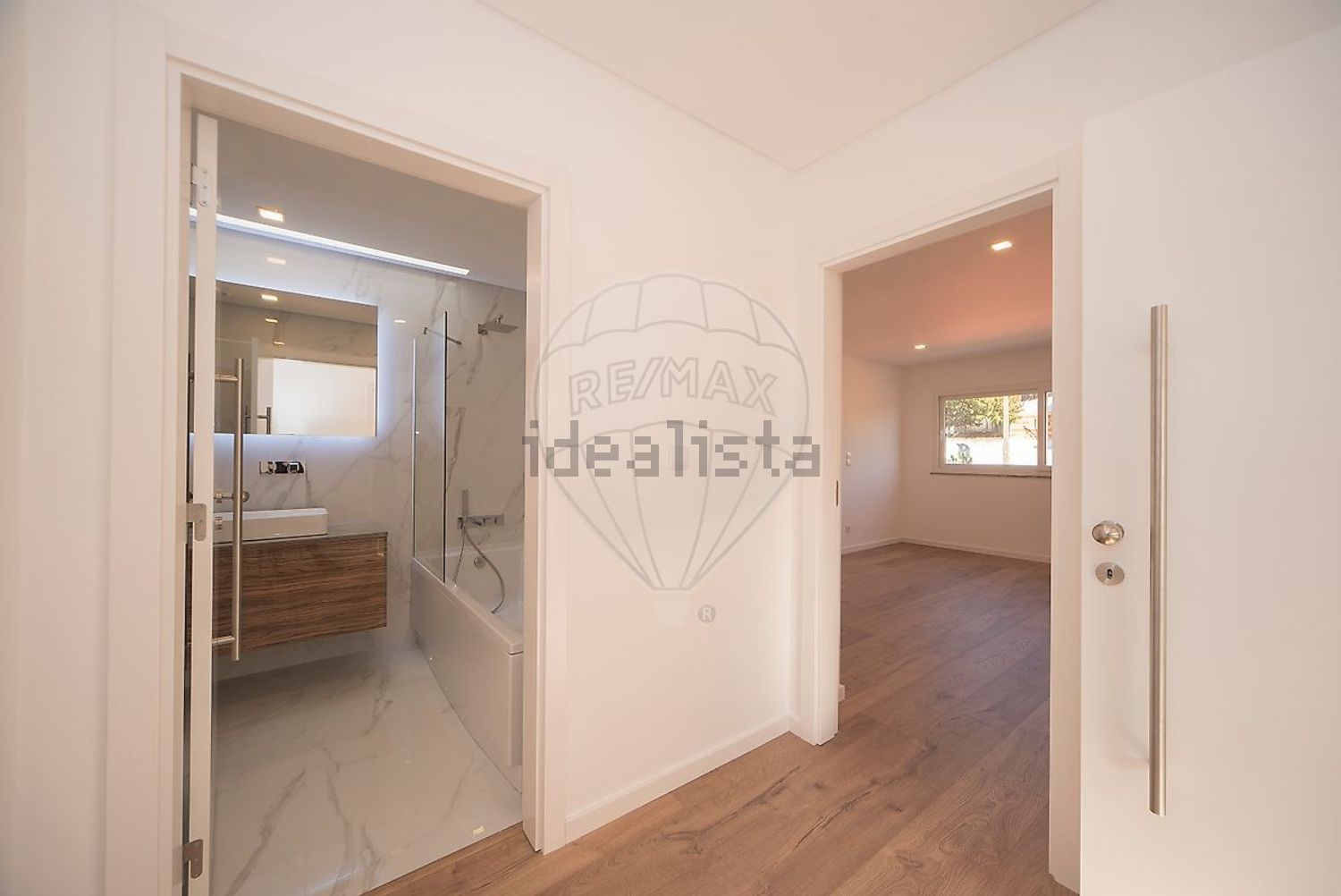 出租小楼房或独栋别墅Cm1318 - 照片