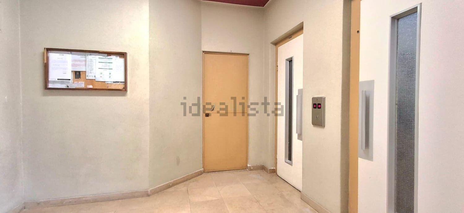 公寓 t3出售在Rua Tomás Alcaide, 100 - 过道