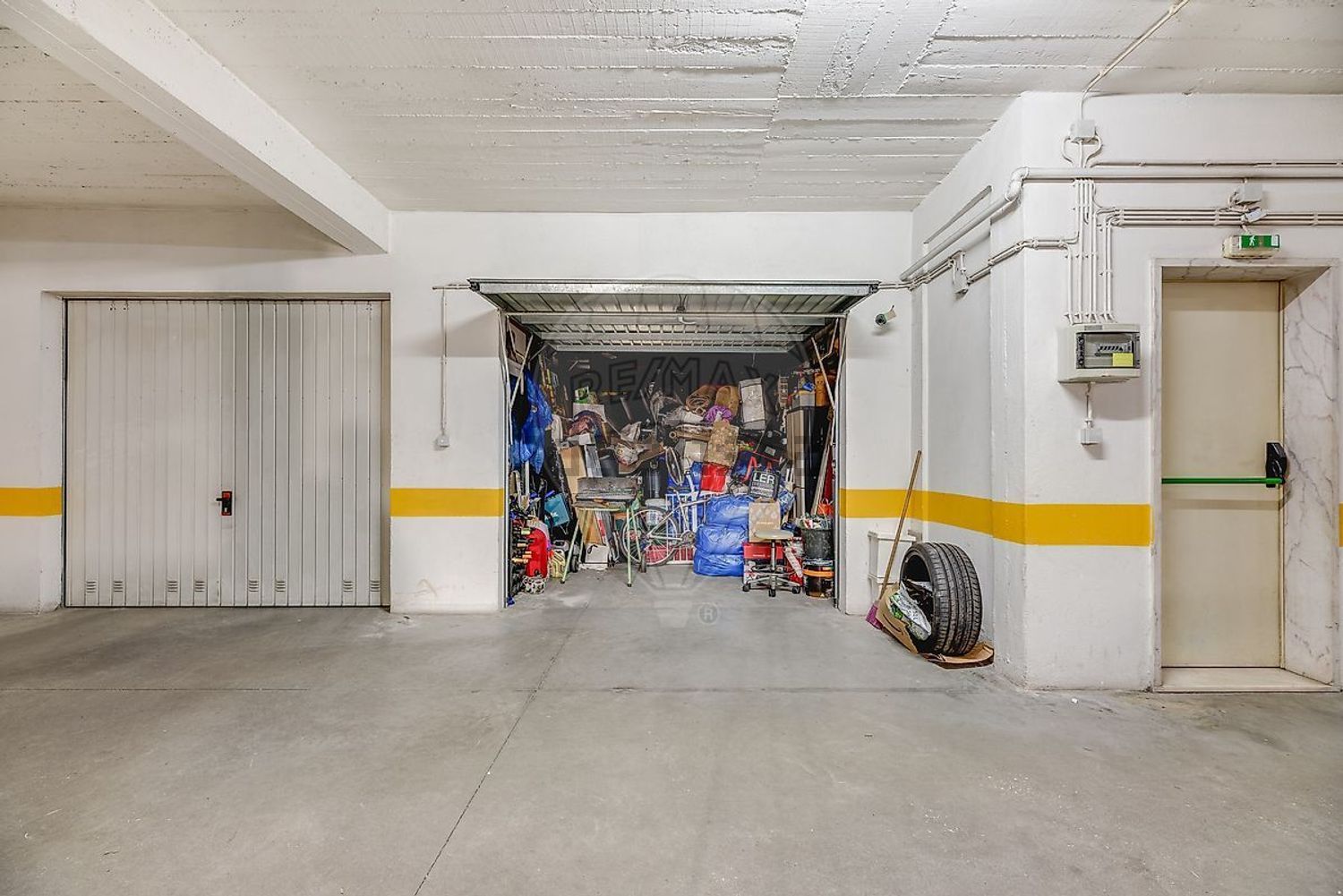 公寓 t3出售在Rua Maria Pia - 停车位