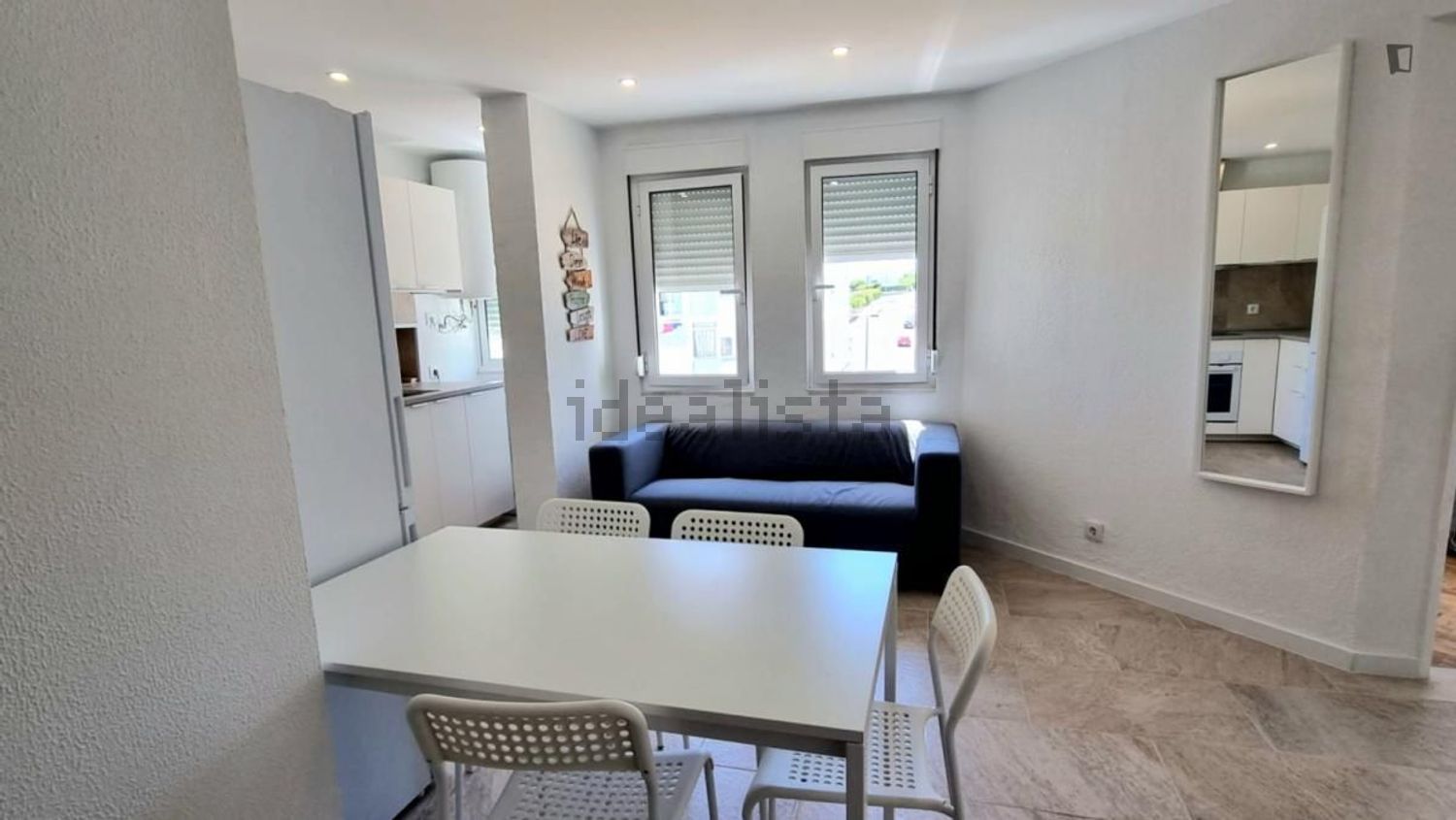 出租房间在Rua Almada Negreiros - 客厅