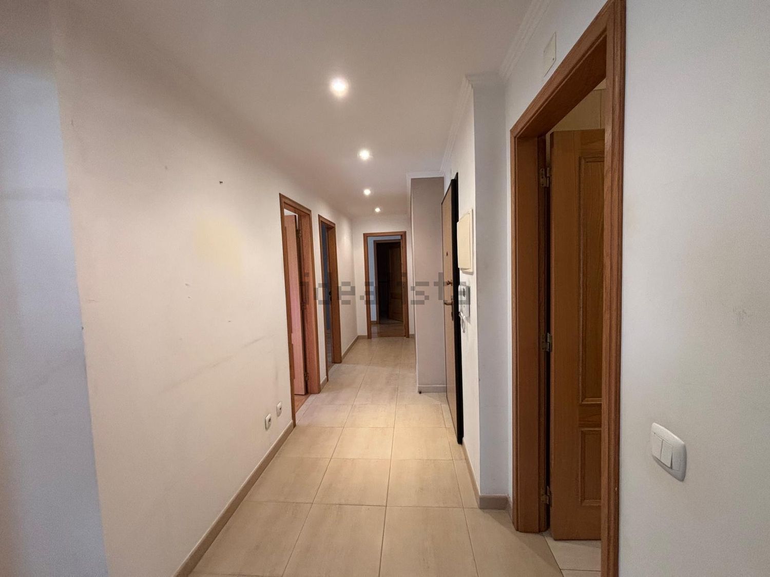 出租公寓 t3在Rua António Garibaldi, 14 - 过道