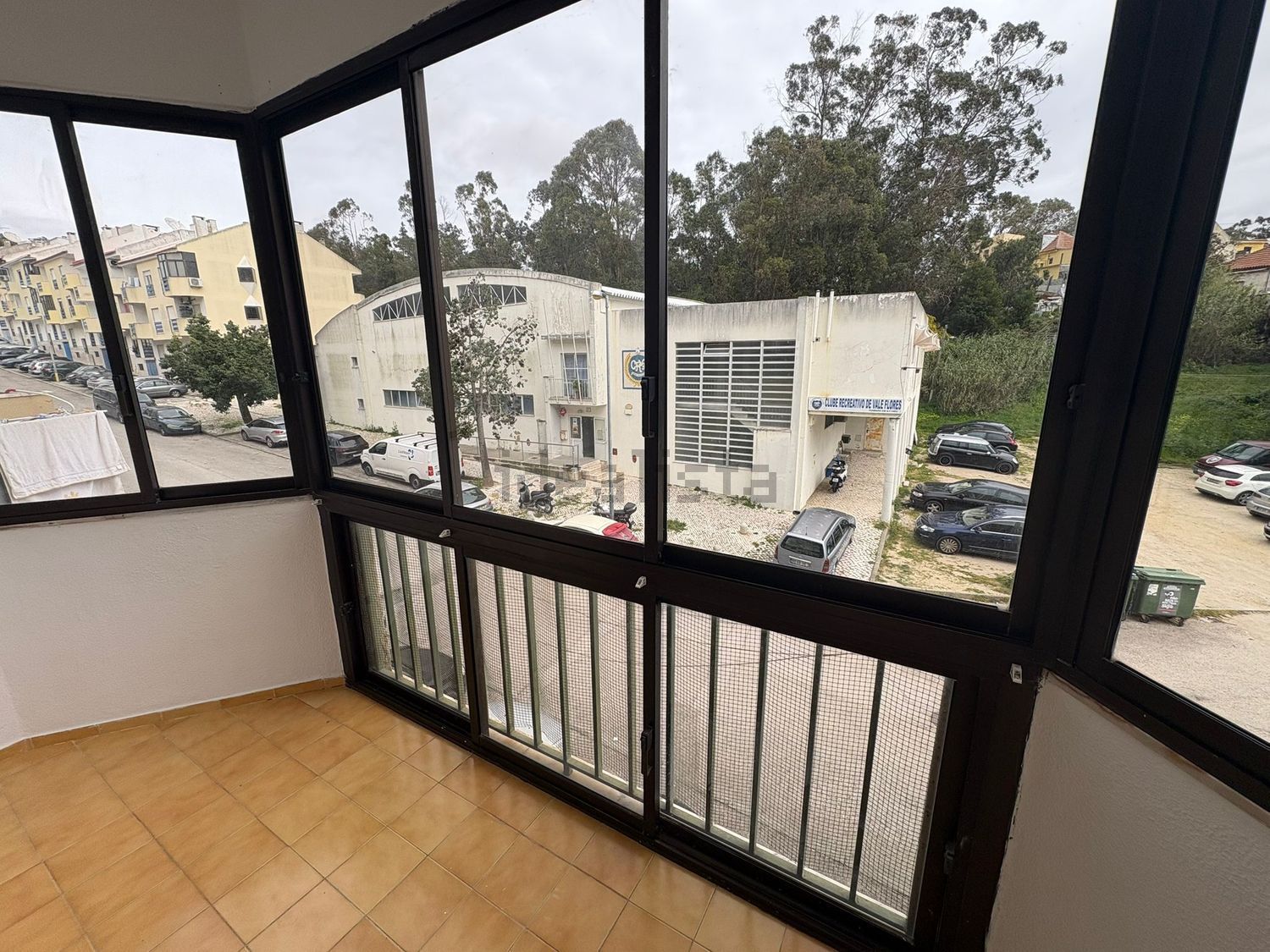 出租公寓 t2在Rua Armando Cortesão, 28 - 阳台