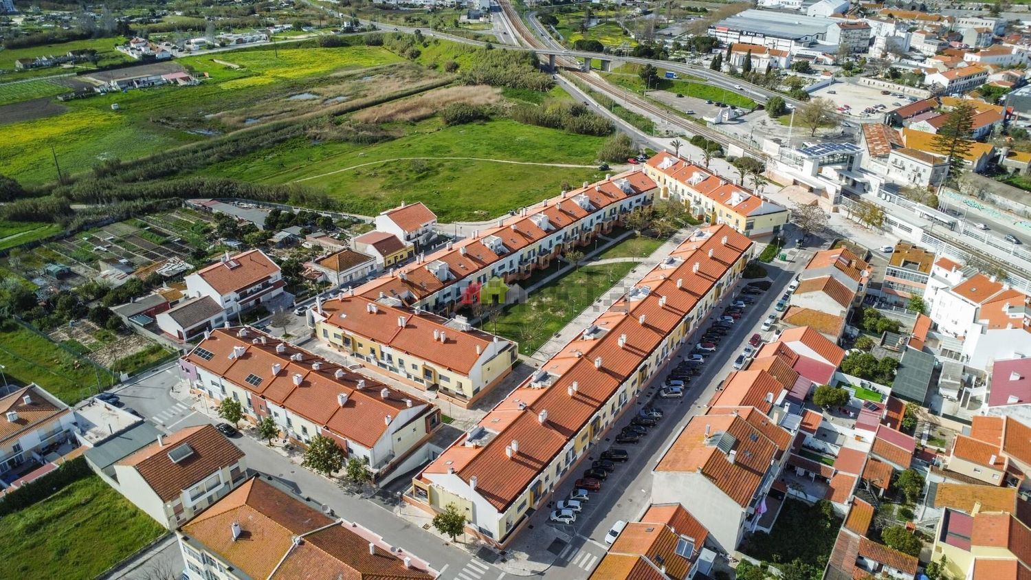 复式公寓出售在Rua Alves Roçadas - 周边