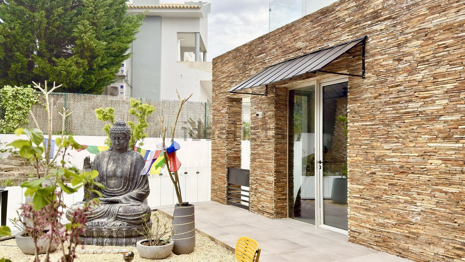 小楼房或独栋别墅出售在Rua Mato das Cruzadas - 外立面