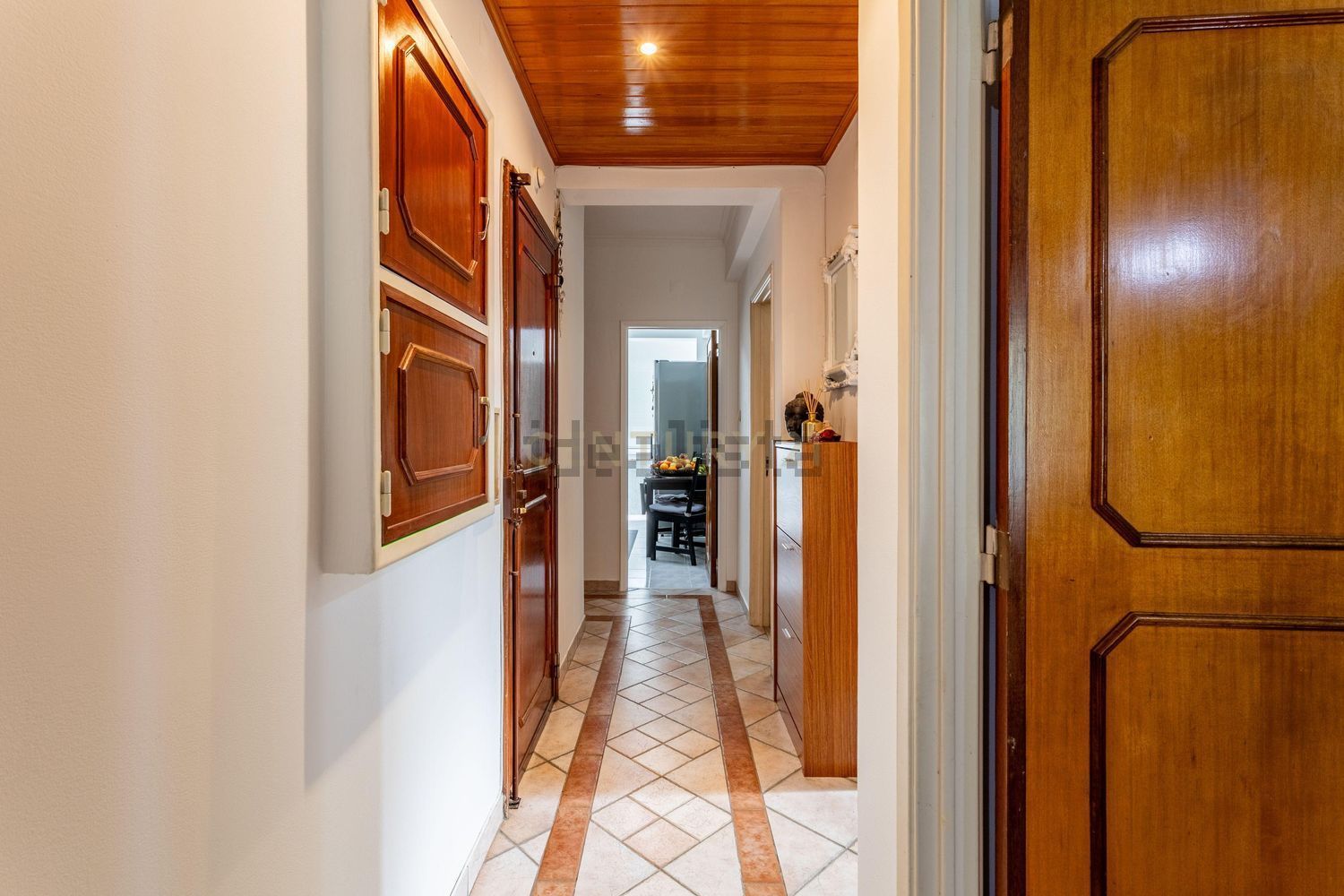 公寓 t2出售在Sacavém e Prior Velho - 过道